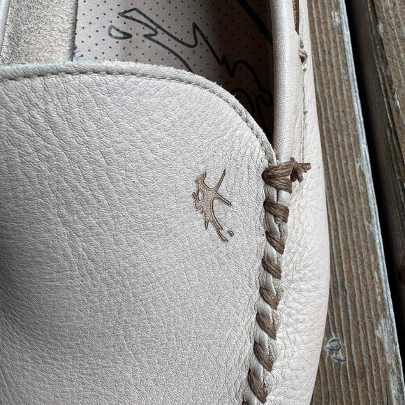 EUC Fluchos Premium Leather Cream Slip on Loafers in Men's 45 / US 12 - Picture 9 of 12
